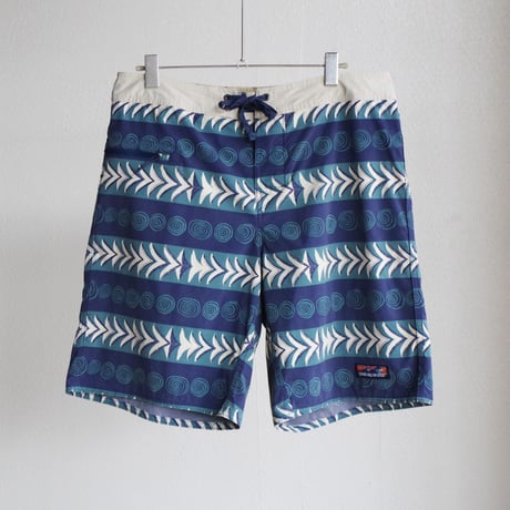 patagonia”Wavefarer Board Shorts”