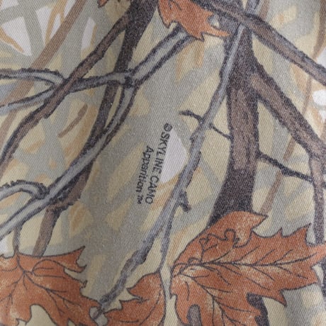 Cabela's"  made in CANADA