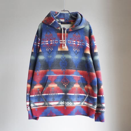 Ralph Lauren”