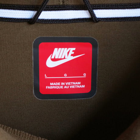 new” Nike Tech