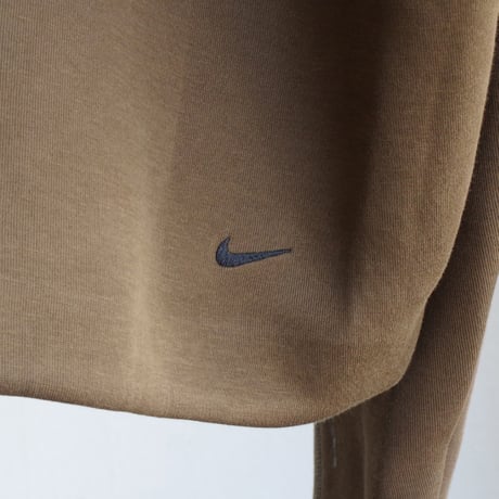 new” Nike Tech