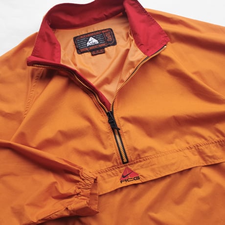 Nike" ACG"
