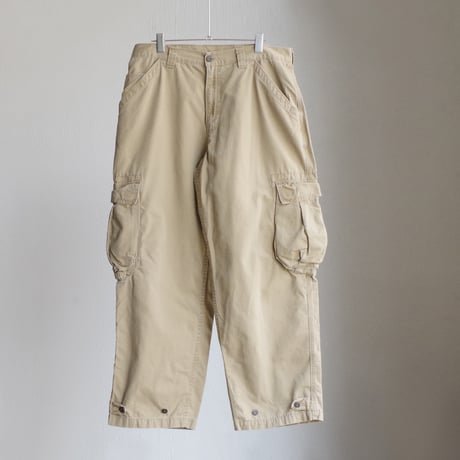 Levis”DRY GOODS