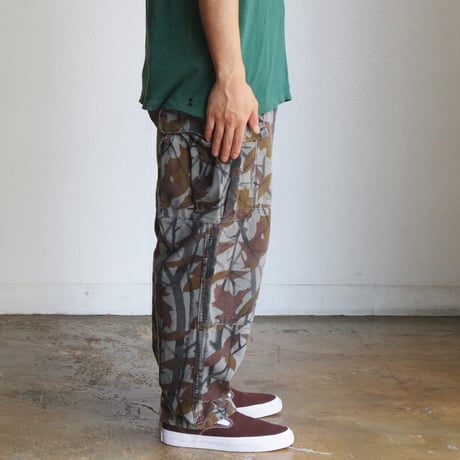 unknown”camo cago pants