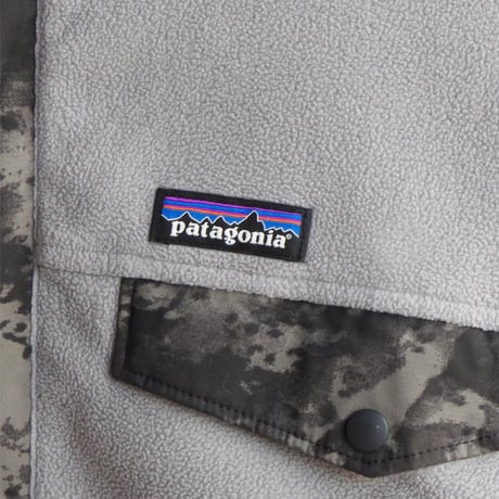 Patagonia"Reversible Snap-T Glissade Pullover
