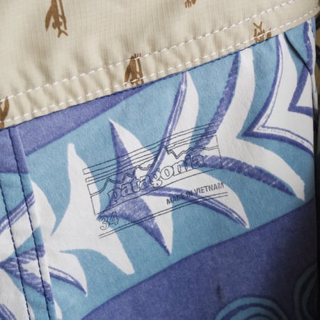 patagonia”Wavefarer Board Shorts”