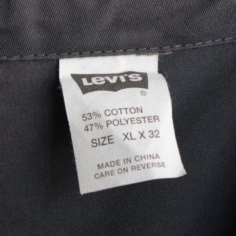 Levis”