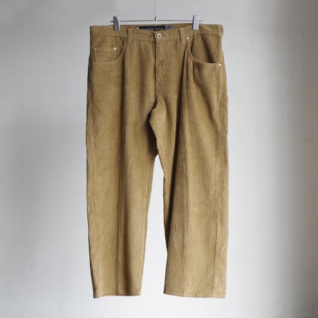 Levi’s” silver tab