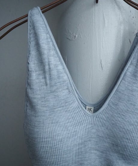HAKUJI / H232630 / WOOL RIB V-NECK TANK TOP