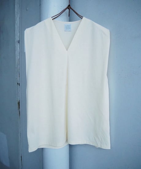 GGG(WOMENS) / 02−01−1956 / STRUCTURED SHOULDER NO SLEEVE T