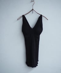 HAKUJI / H232630 / WOOL RIB V-NECK TANK TOP
