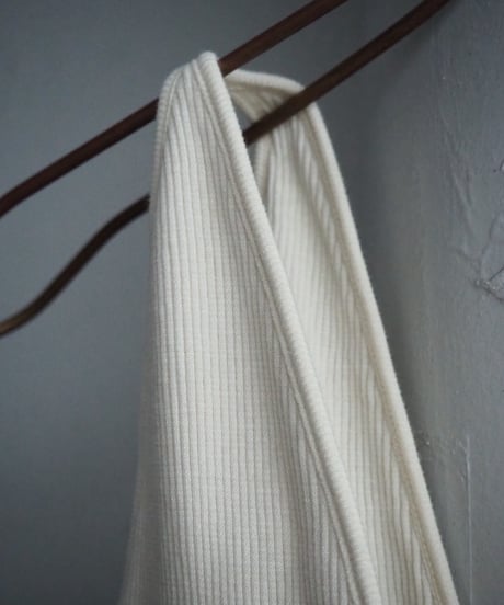 HAKUJI / H232630 / WOOL RIB V-NECK TANK TOP