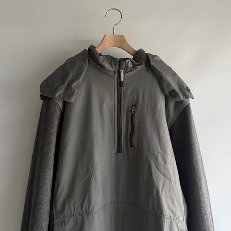 Contrast-sleeve anorak