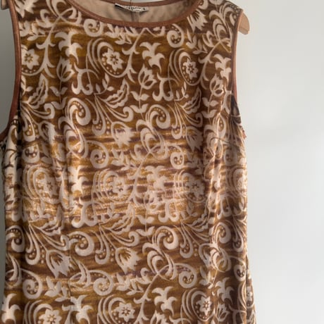 Velours nuance pattern dress