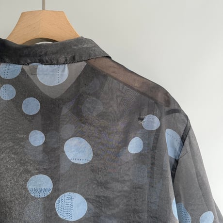 Polka dot gray shirt