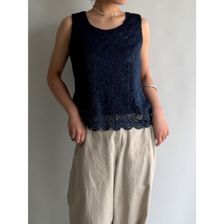 Lace sleeveless tops