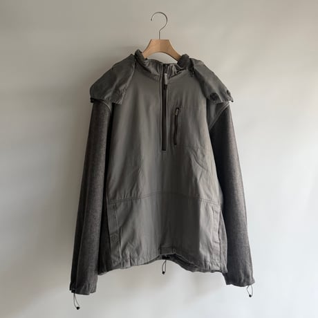 Contrast-sleeve anorak