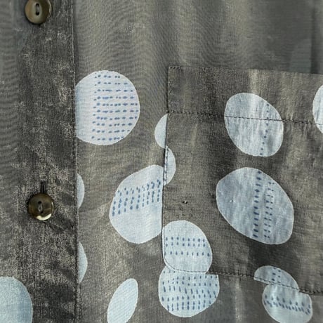 Polka dot gray shirt