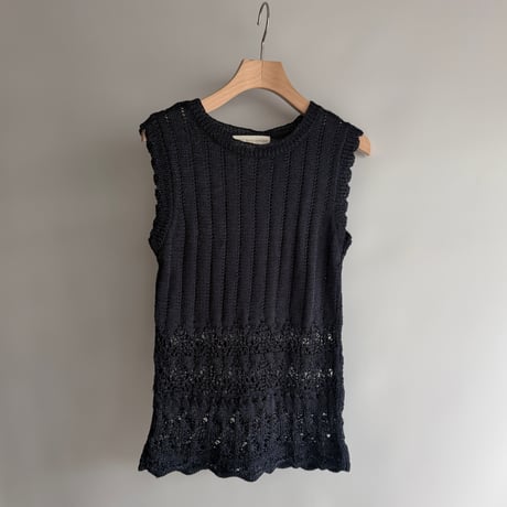 Openwork knit sleeveless knit