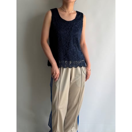 Lace sleeveless tops