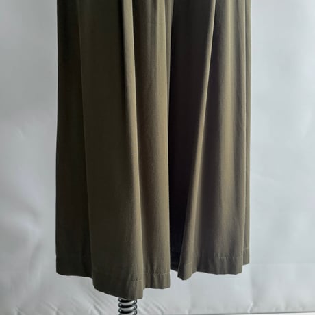Khaki tuck wide pants