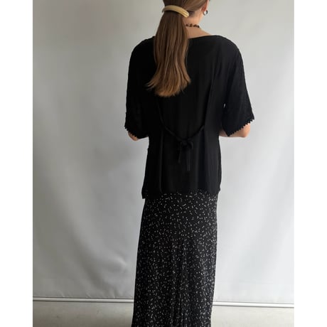oriental embroidery top