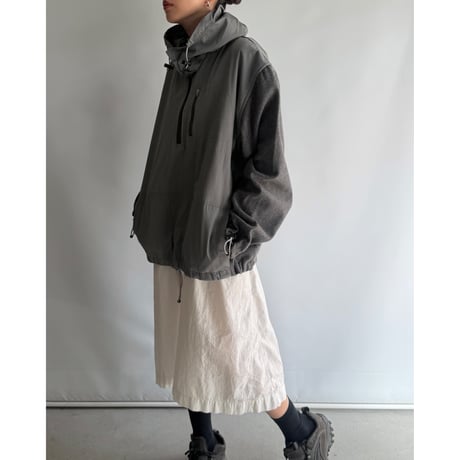 Contrast-sleeve anorak