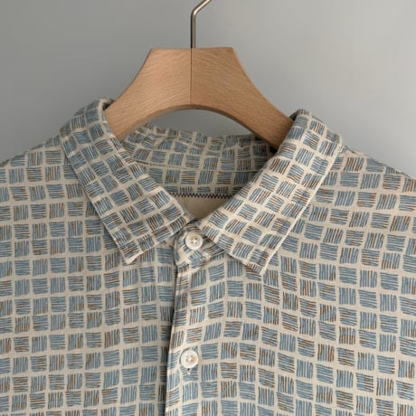 Natural patterned shirt