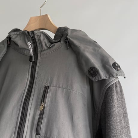 Contrast-sleeve anorak