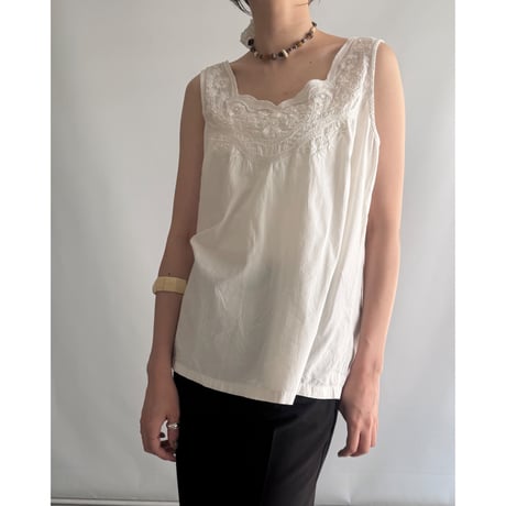 lace embroidery tank