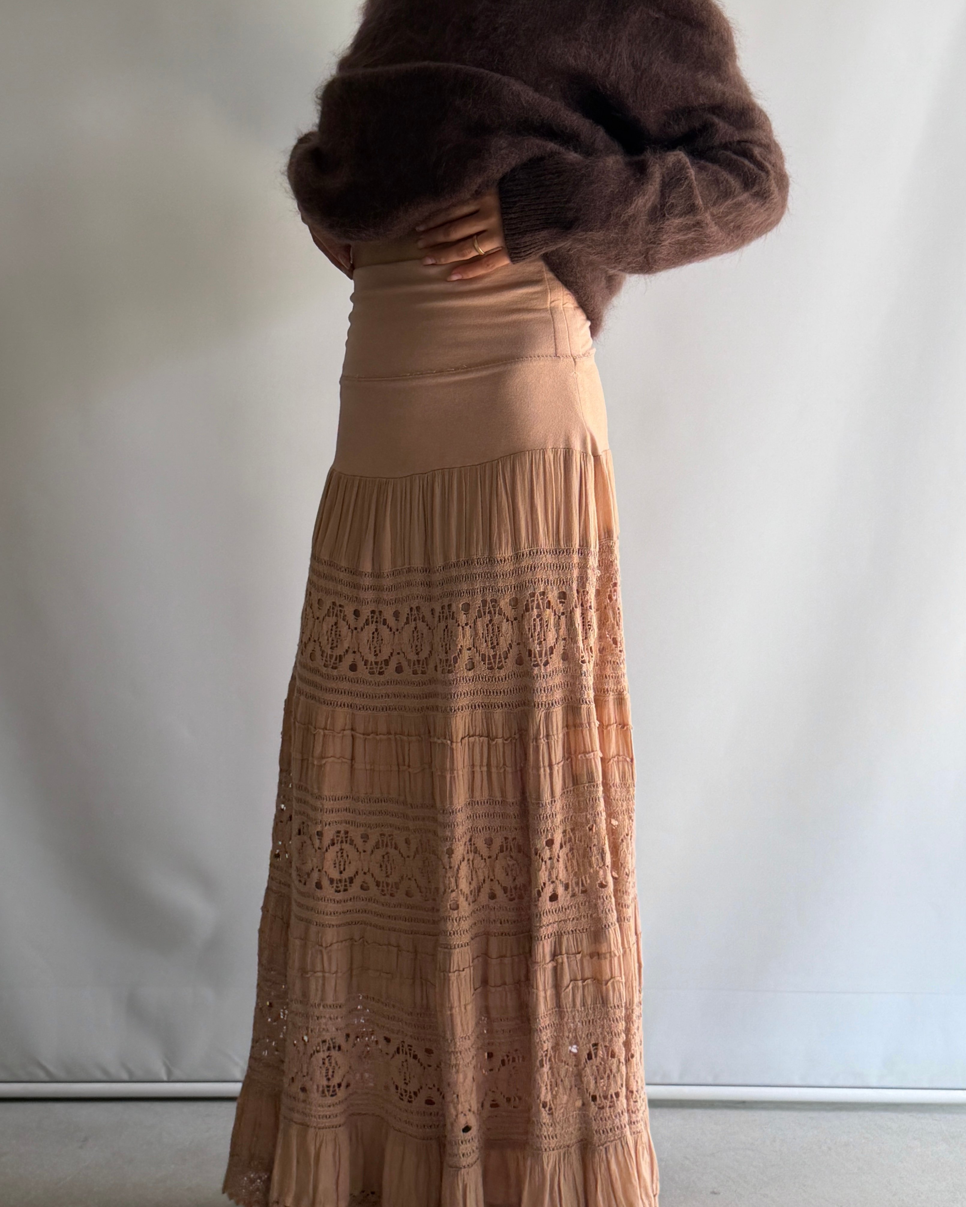 Cotton lace long skirt | and C