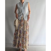Pale floral pleated skirt