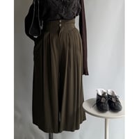Khaki tuck wide pants