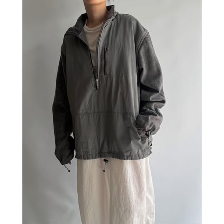 Contrast-sleeve anorak