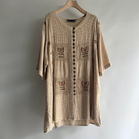 Embroidered oriental shirt