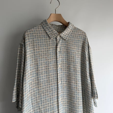 Natural patterned shirt