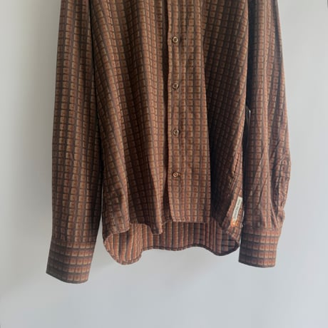 Geometric pattern shirt