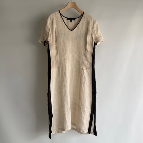 Bicolor design dress