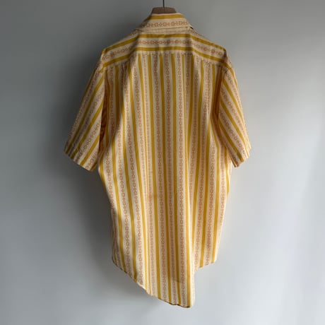 Mustard patterned shirt