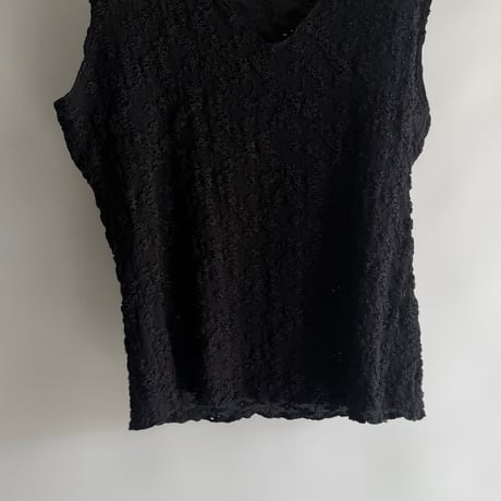 Black embroidery tank