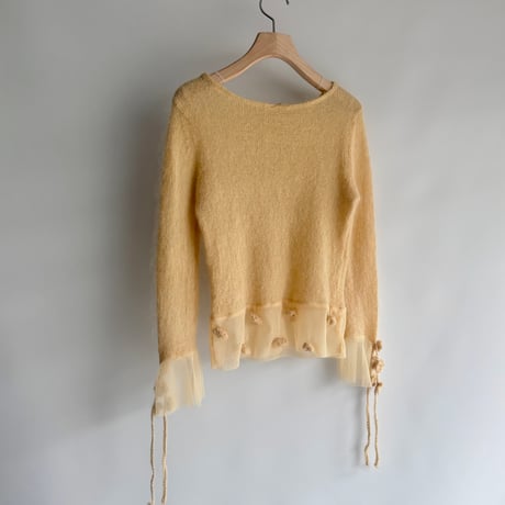 Yellow flower design knit