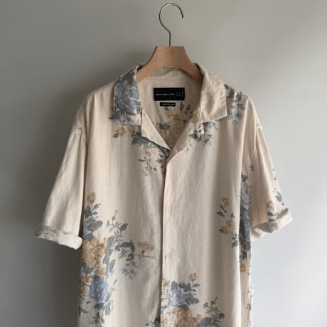 Natural flower shirt