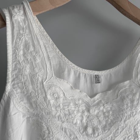 lace embroidery tank