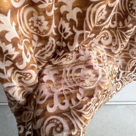 Velours nuance pattern dress