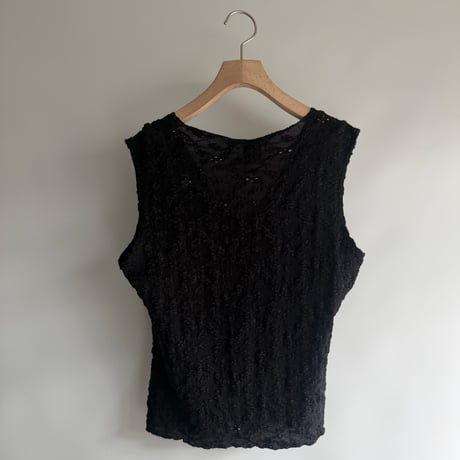 Black embroidery tank