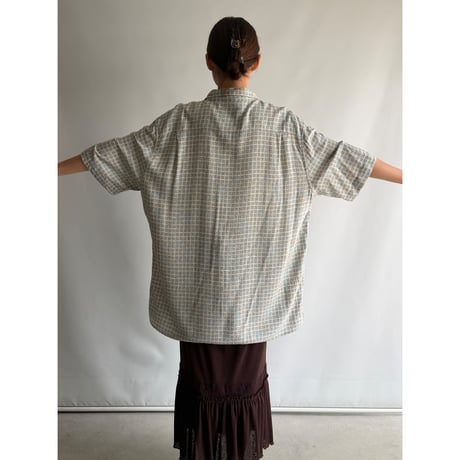Natural patterned shirt