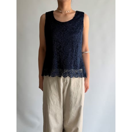 Lace sleeveless tops