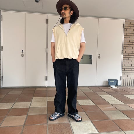 ANDER CUT SLEEVE REVERRSE HOODIE