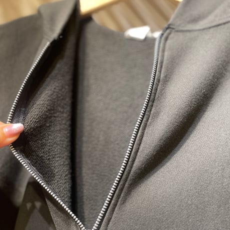 ANDER CUT SLEEVE REVERRSE HOODIE