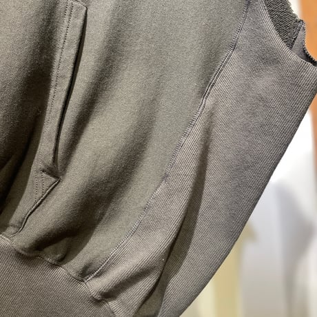 ANDER CUT SLEEVE REVERRSE HOODIE